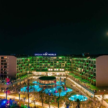 Hotel Dream Fun World Side Exterior foto