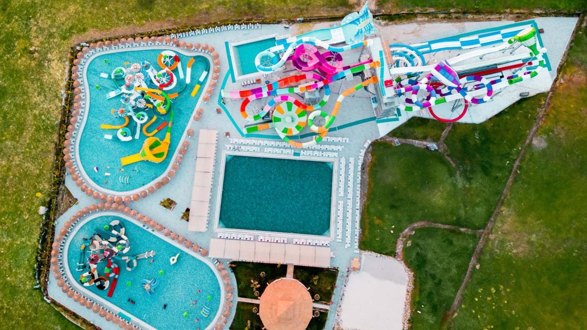 Hotel Dream Fun World Side Exterior foto