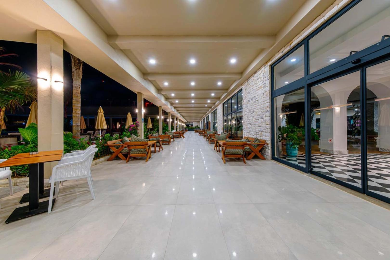 Hotel Dream Fun World Side Exterior foto
